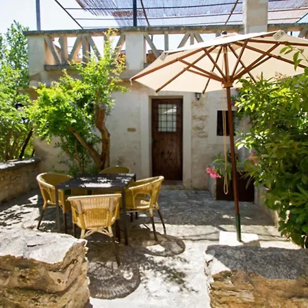 Charming House In With Garden And Shared Pool Holiday home Petra (Mallorca)
